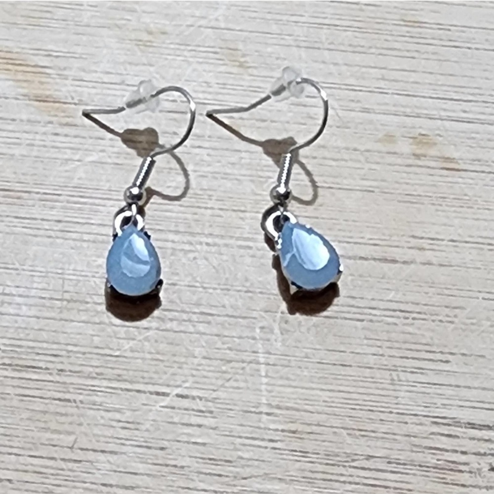 Premier Designs 2pc earrings and jeweled silver tone‎ and blue necklace - Picture 6 of 8